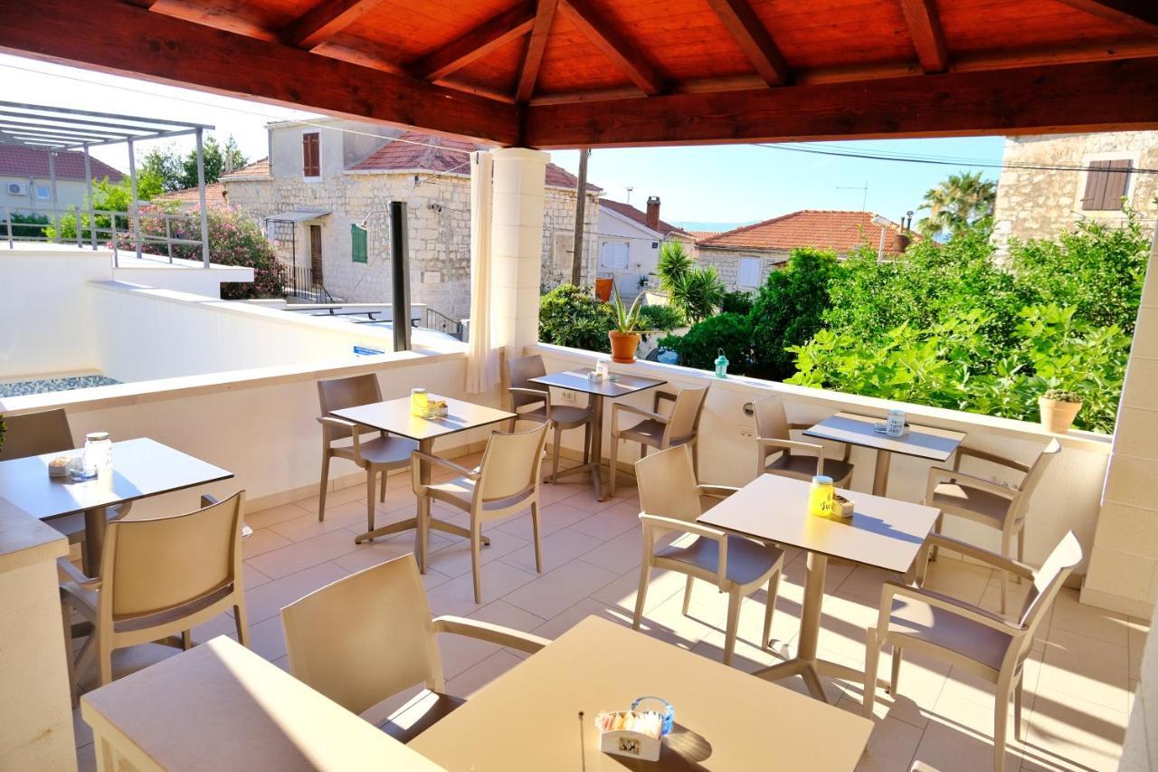 Boutique Hotel Alegria Supetar Exterior photo
