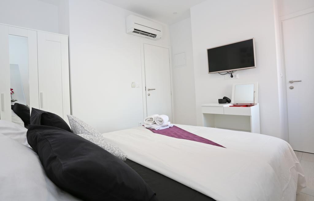 Boutique Hotel Alegria Supetar Room photo