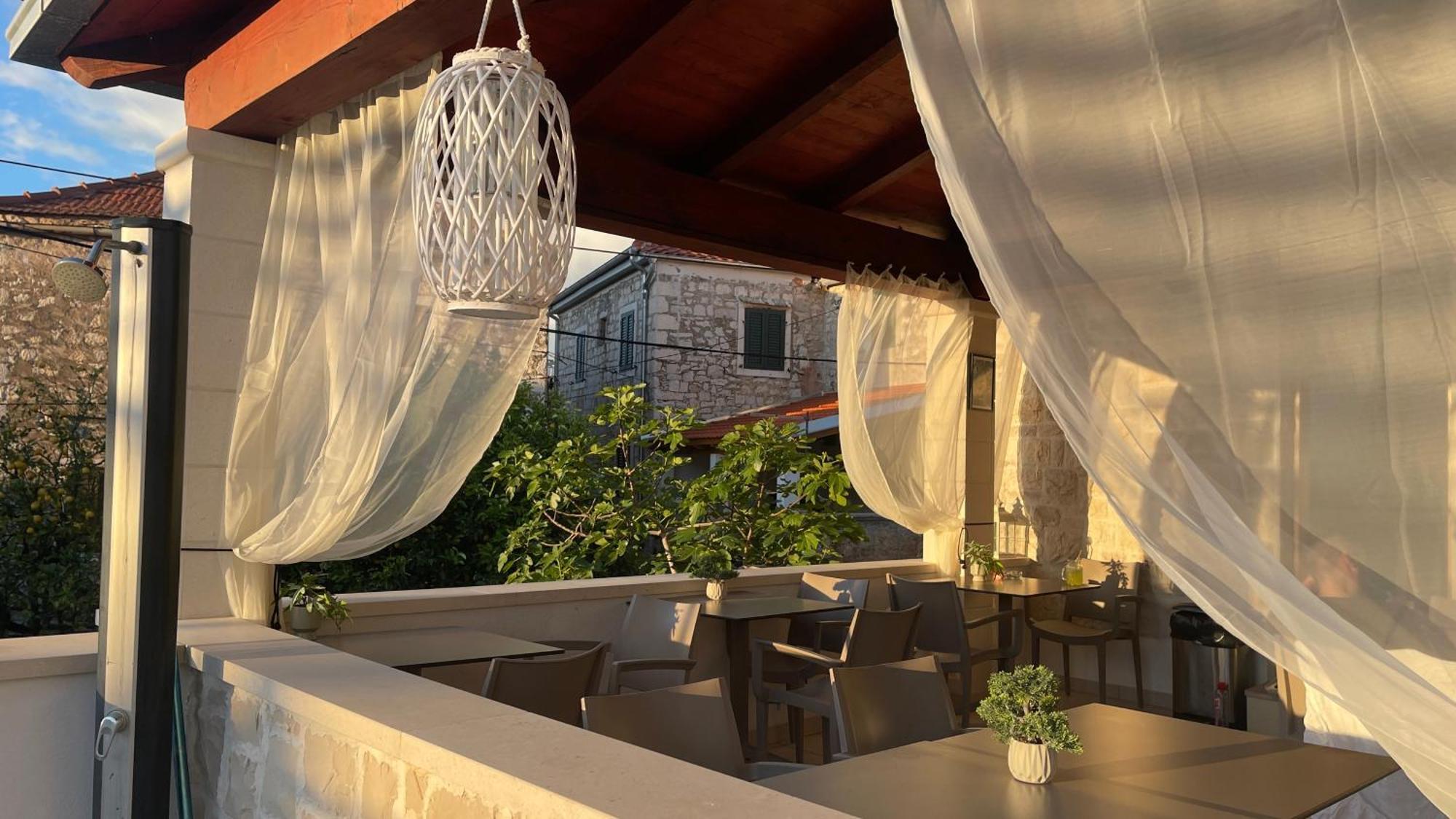 Boutique Hotel Alegria Supetar Exterior photo