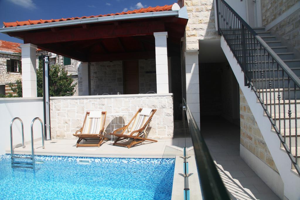 Boutique Hotel Alegria Supetar Exterior photo